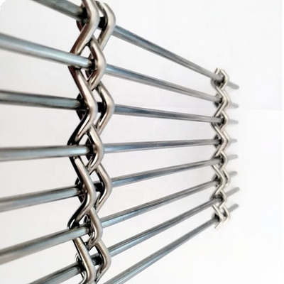 Wypełnienie balustrady siatką drucianą do schodów - system linowy