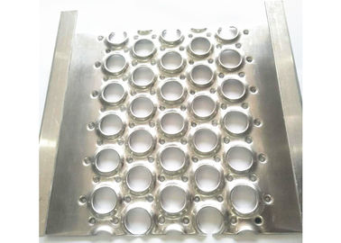 5-calowy panel okrągły Grtp Strut z okrągłym otworem metalowym do przejścia antypoślizgowego