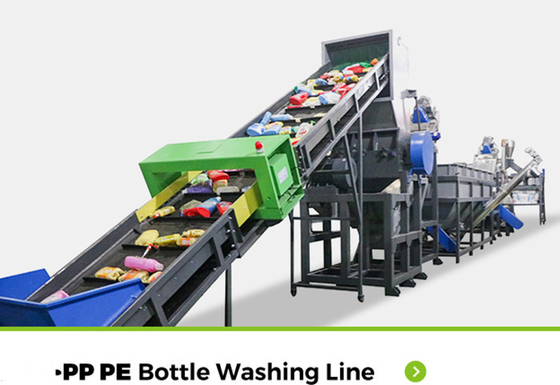 Niestandardowa linia do mycia tworzyw sztucznych do recyklingu Pp Pe Abs / Ps Sztywna forma Butelka z recyklingu Butelka na odpady