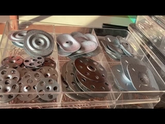 Płyty stalowe i elementy mocujące stosowane do mocowania membrany TPO EPDM przez izolację do dachu